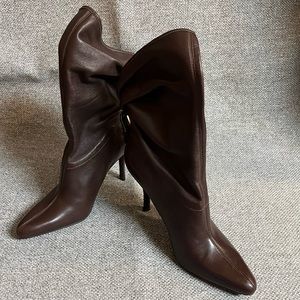 Brand new/never worn Nine West boots, box included! Gorgeous, stylist and size 6